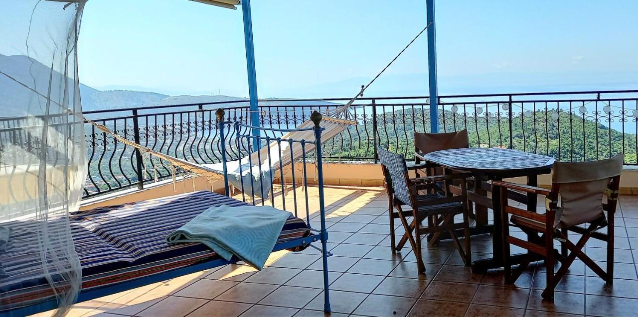 Amphora Guesthouse Himare Phòng bức ảnh