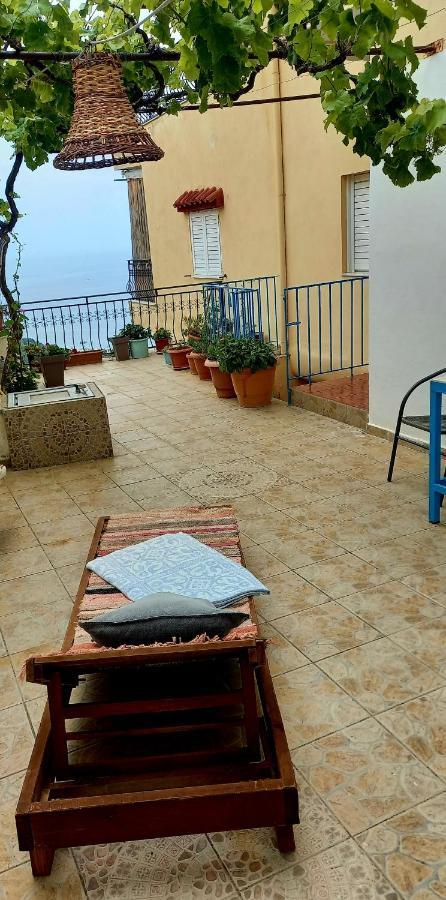 Amphora Guesthouse Himare Phòng bức ảnh