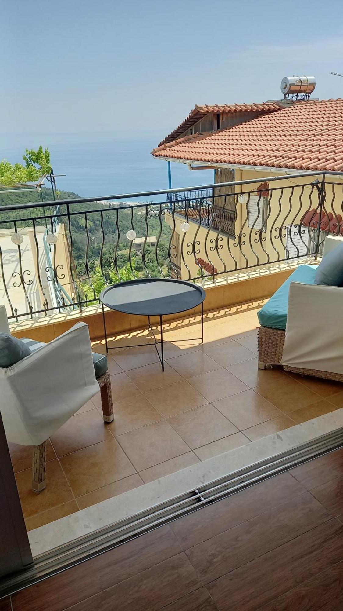 Amphora Guesthouse Himare Phòng bức ảnh